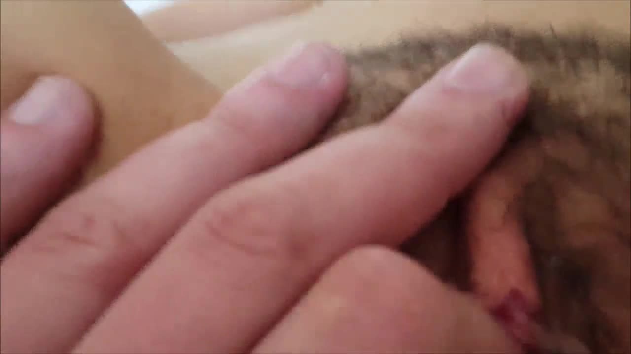 Real amateur sex for money with hairy pussy sex video pic